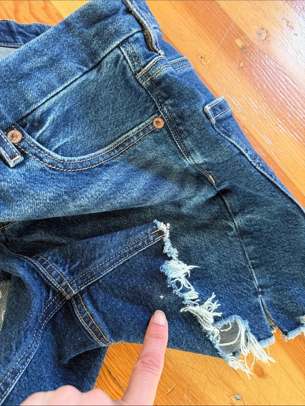 American Eagle Strigid Cut Off Jean Shorts 2